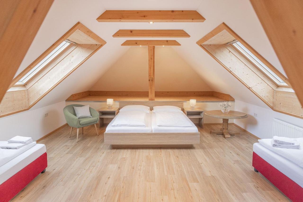 Hotel Weissenstein ザンクト・ミヒャエル・イム・ルンガウ エクステリア 写真