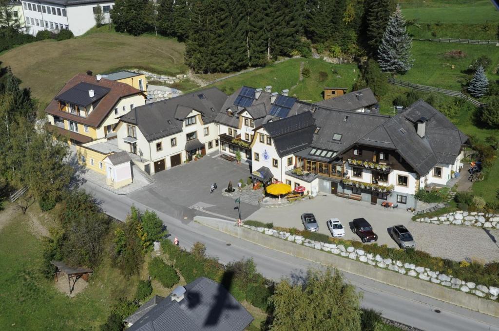 Hotel Weissenstein ザンクト・ミヒャエル・イム・ルンガウ エクステリア 写真